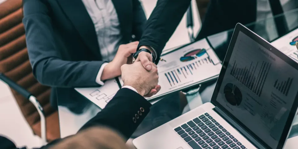 EPR Hiszpania krok po kroku: usługi dla firm—rejestracja, raportowanie, opłaty i compliance. Jak wybrać dostawcę i uniknąć kar 2026.